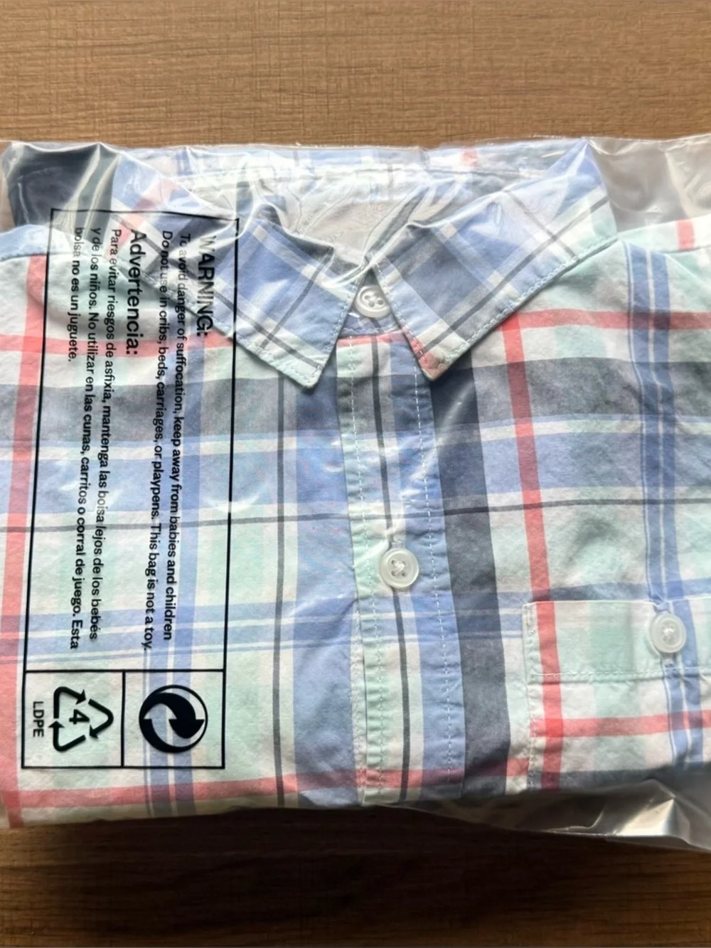 🐻 2/$25 • Cute Outfit • Plaid Short-Sleeve Button-Up Shirt & Navy Cargo Shorts